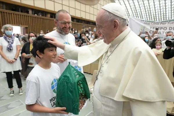 Pope Francis Invites Catholics to Pray for “courageous choices” to Protect Environment